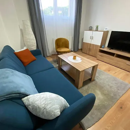 Apartment Nostalgia *
